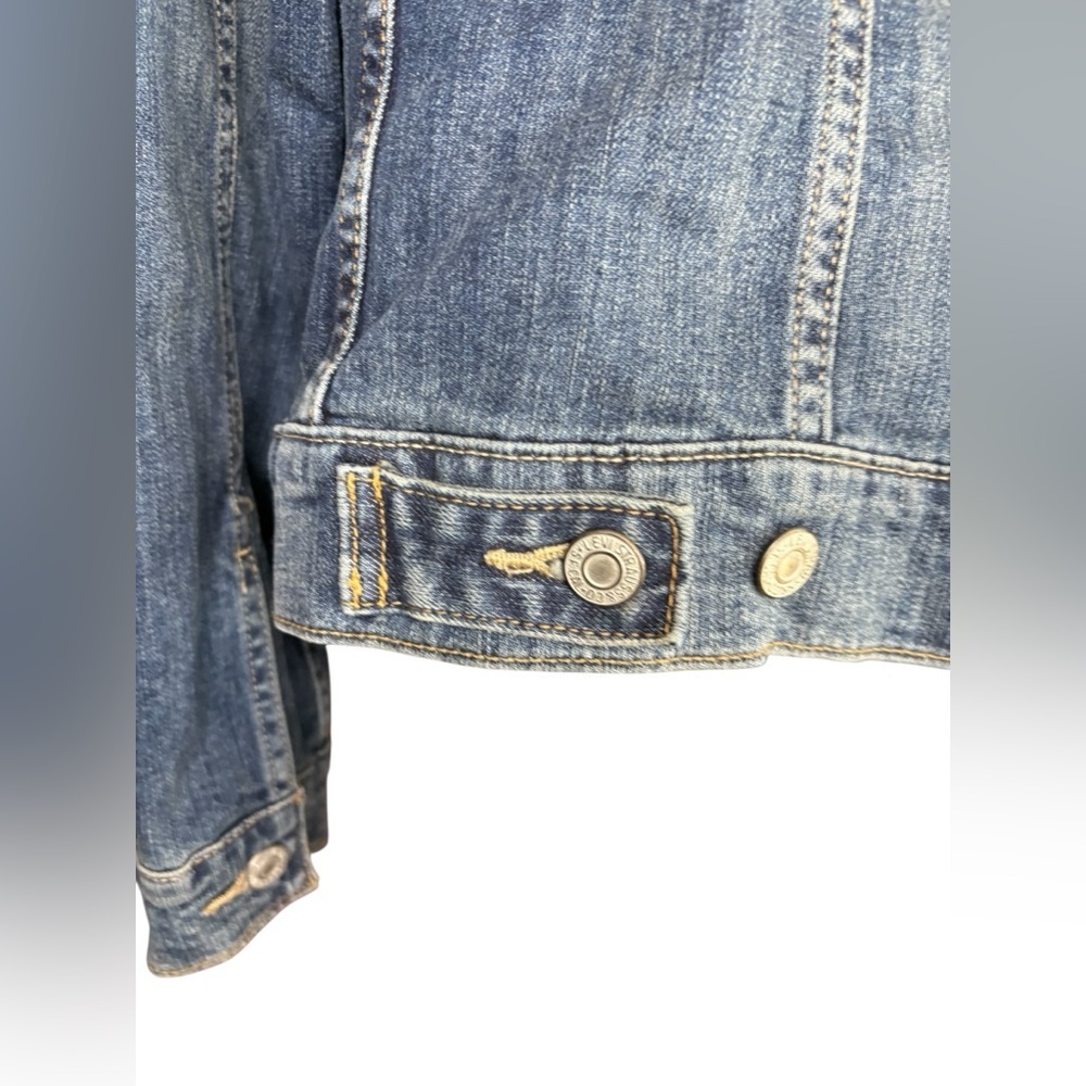 Levis womens Original Trucker Medium
Wash denim Jean jacket sz M preloved - Picture 2 of 12